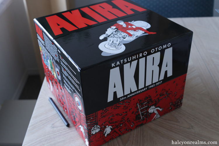 Akira 35th Anniversary Box Set Manga Review